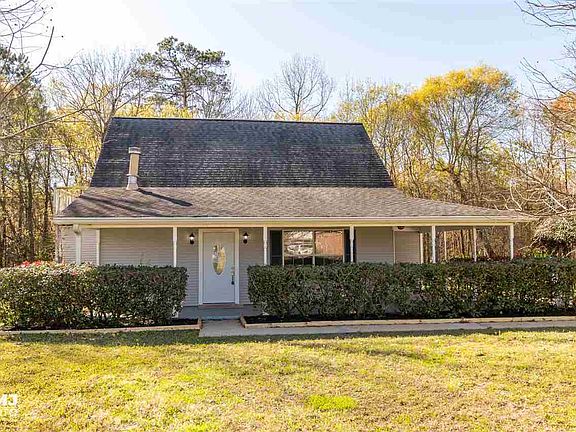 2nd image of 340 Lexington Dr