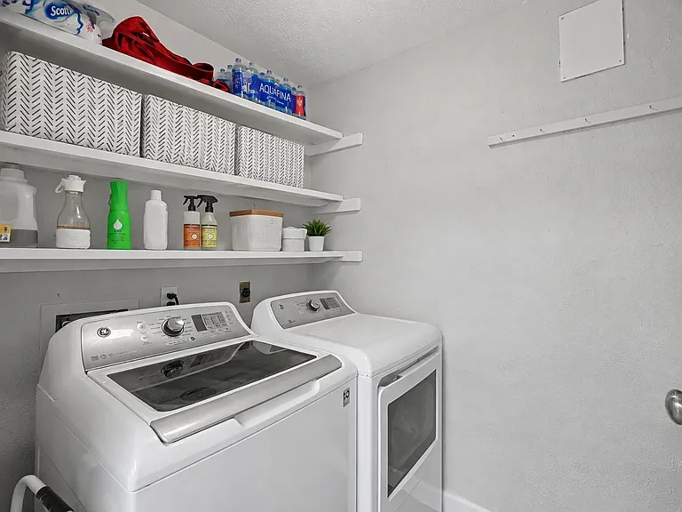 69 Wind Whisper Ct — Photo 13