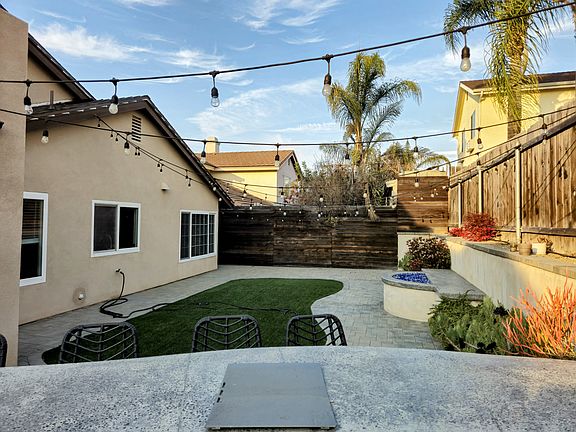 4th image of 10165 Parkdale Ave