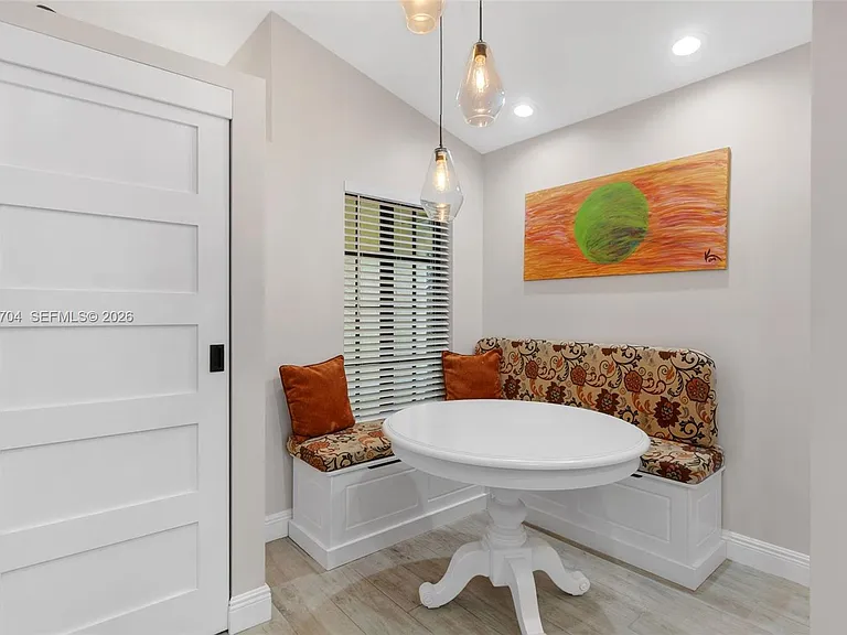 4220 Grove Park Ln — Photo 10