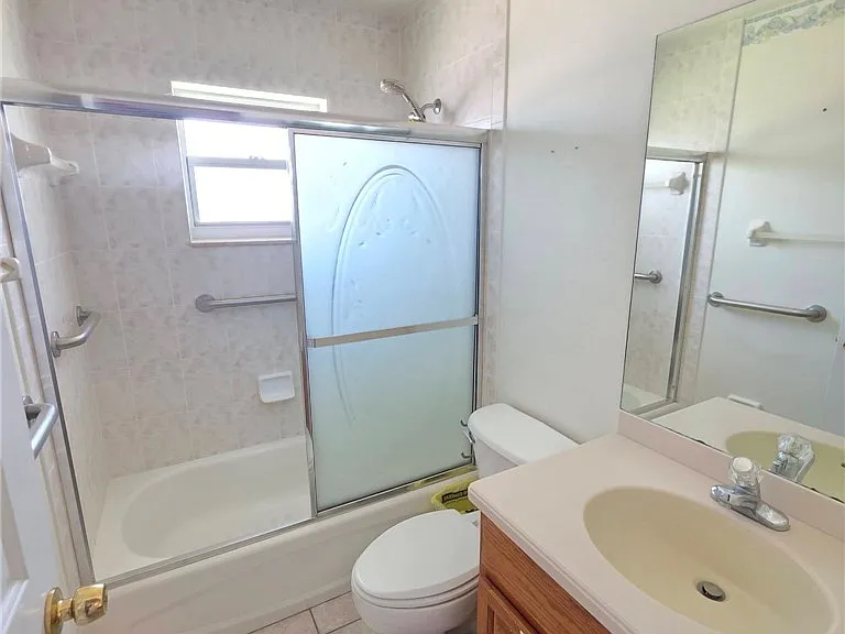 216 Chicago Way NE — Photo 8