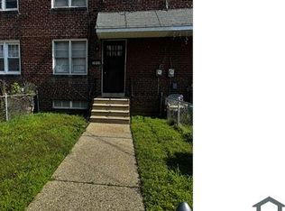 2852 Cushing Rd, Camden, NJ 08104