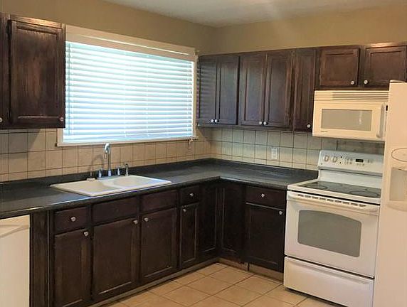 3rd image of 5915 W Canal Blvd