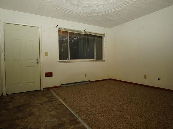 3rd image of 1141 Santee Ave #1141
