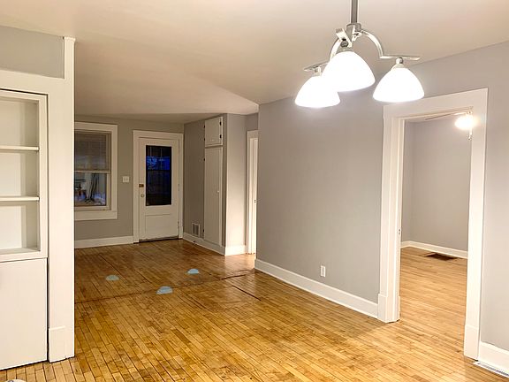 5th image of 816 W Winnebago St #1