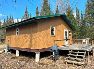 8018 N Newald Tower Rd, Armstrong Creek, WI 54103