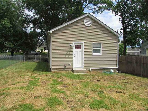 2nd image of 3837 3rd St