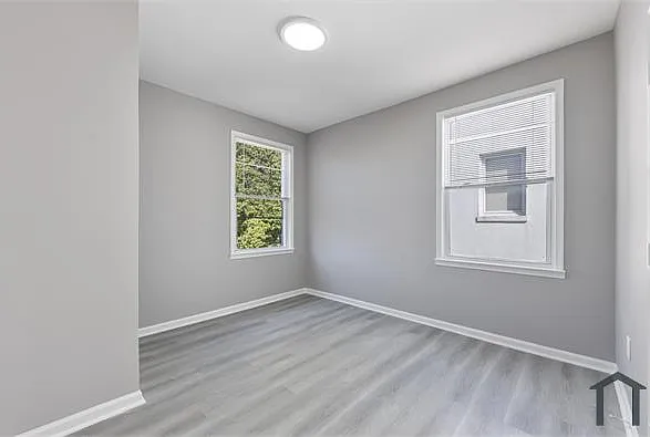 3306 Clifton Ave — Photo 11