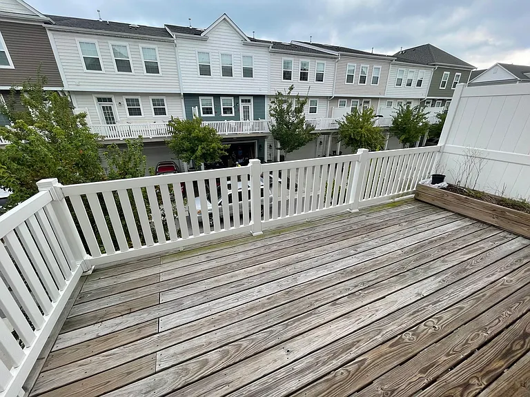 1676 Avalene Way — Photo 28