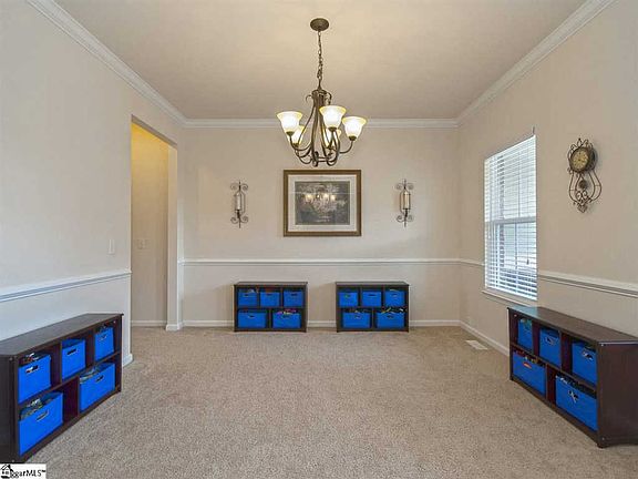 4th image of 109 Hedge Rose Ct