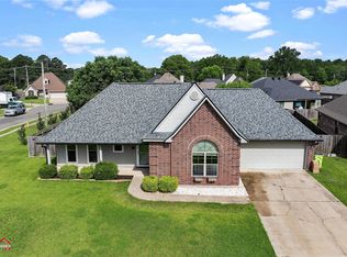 152 Lola Cir, Benton, LA 71006