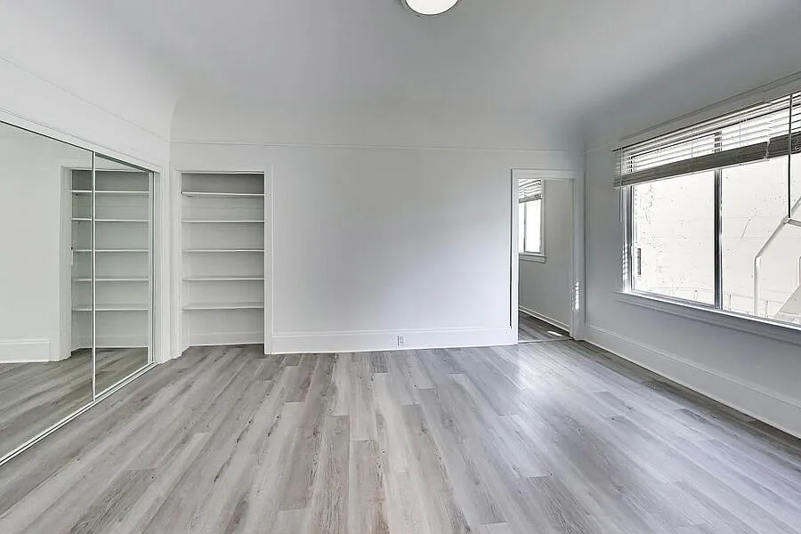 Bright & Updated Studio! — Photo 2