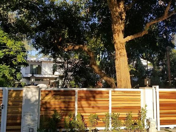 2nd image of 5707 1/2 Melvin Ave