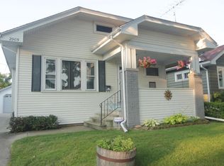 2905 Arlington Ave, Racine, WI 53403