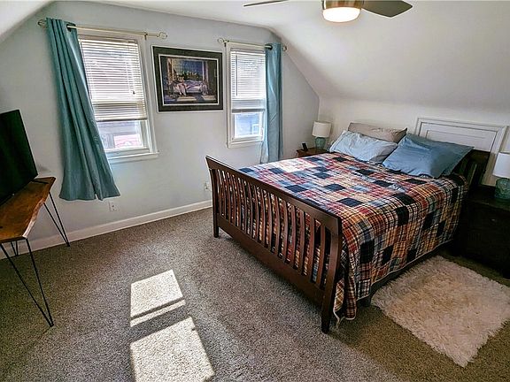 5th image of 2650 Archwood Pl