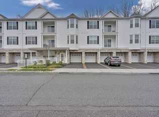 116 Bloomsbury Dr, Morganville, NJ 07751