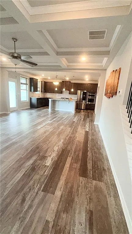 5 bed, 4.5 bath, 3396 sqft, $2,950 — Photo 4