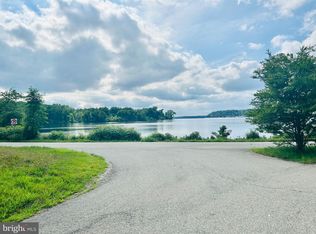 14500 Leonard Calvert Dr, Accokeek, MD 20607