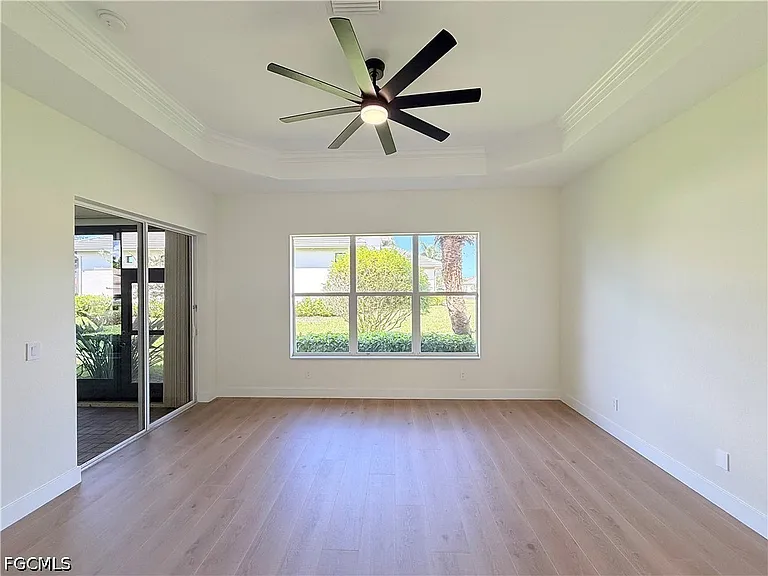 11001 Sea Tropic Ln — Photo 13