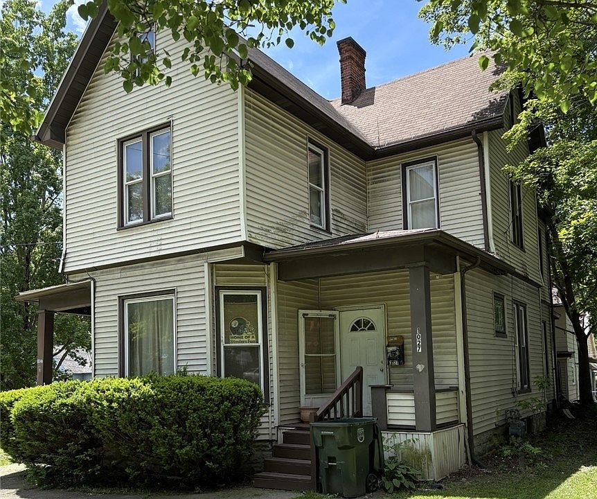 2nd image of 1027 N Main St