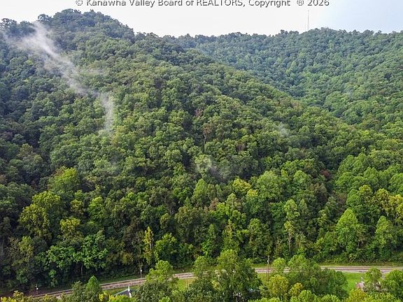 3rd image of 1136 Pond Fork Rd