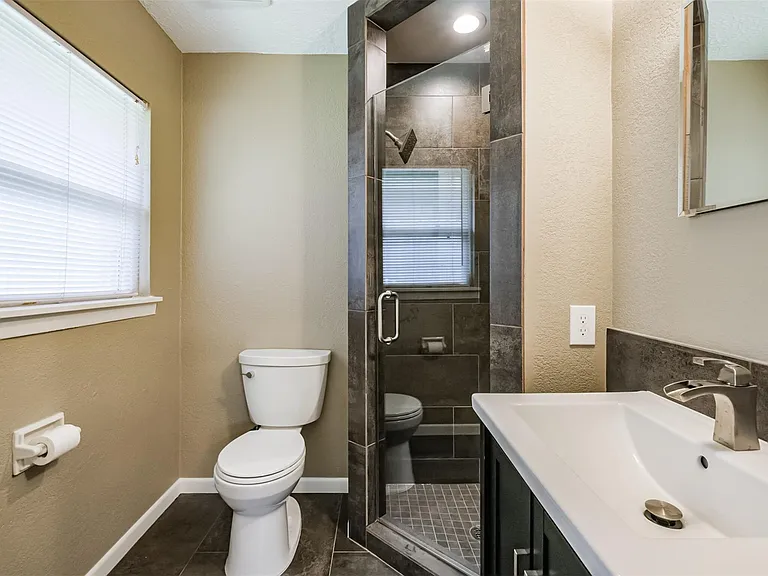 5450 Stillbrooke Dr — Photo 13