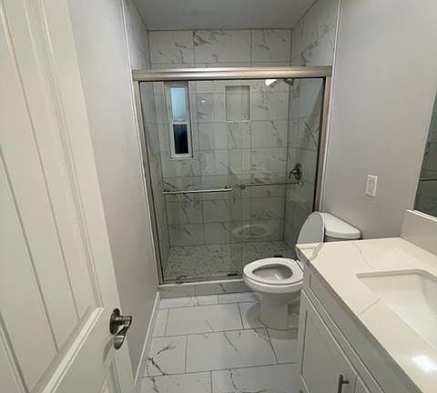 5th image of 406 Highland Ave #406