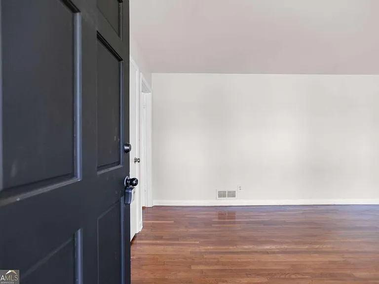 6541 Debbie Sue Ln — Photo 6