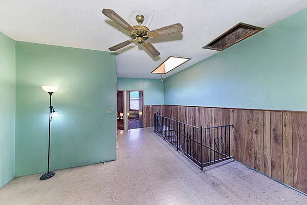Sold by Isen & Company : Real Estate Advisors | media 13