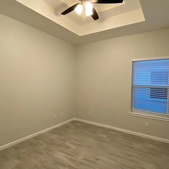 4713 Magnolia Ave — Photo 8