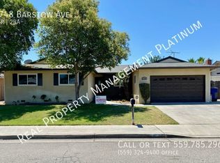 1748 Barstow Ave, Clovis, CA 93611