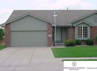 15609 Gertrude St, Omaha, NE 68136