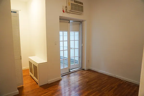 Rented by Keller Williams NYC | media 7