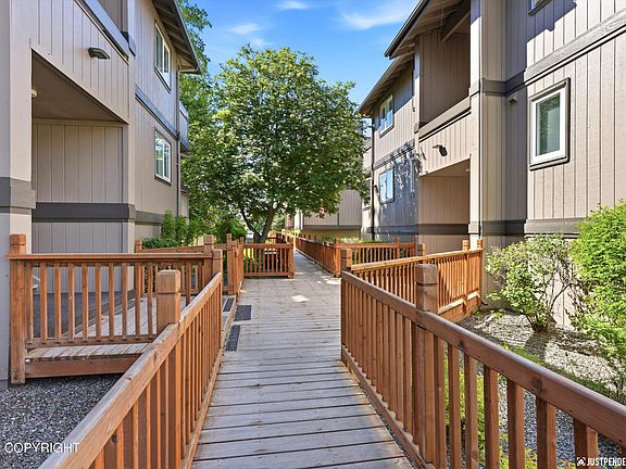 3rd image of 4345 Constellation Ave Unit 16