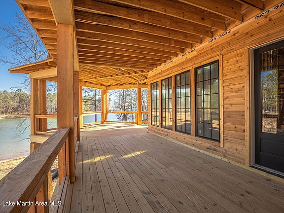 4th image of 1334 Luannes Way