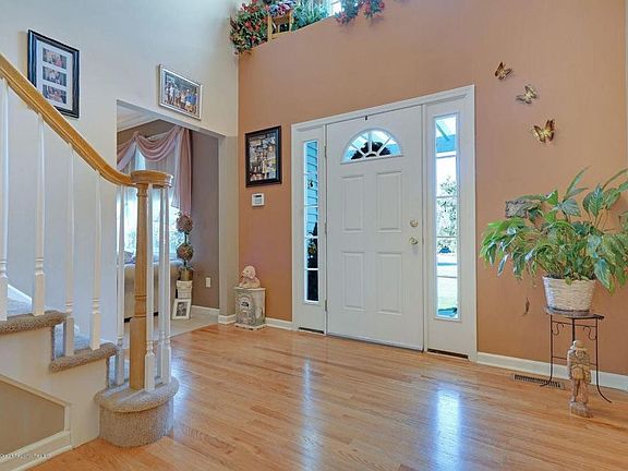 2nd image of 1768 Kathleen Ct