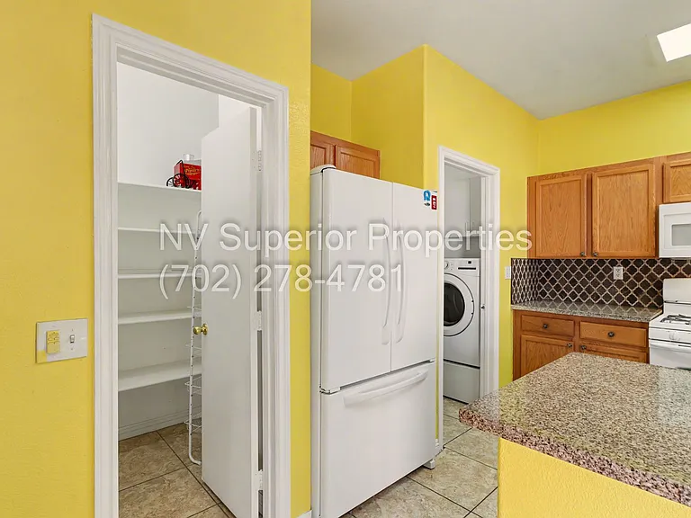 7929 Dana Maple Ct — Photo 18