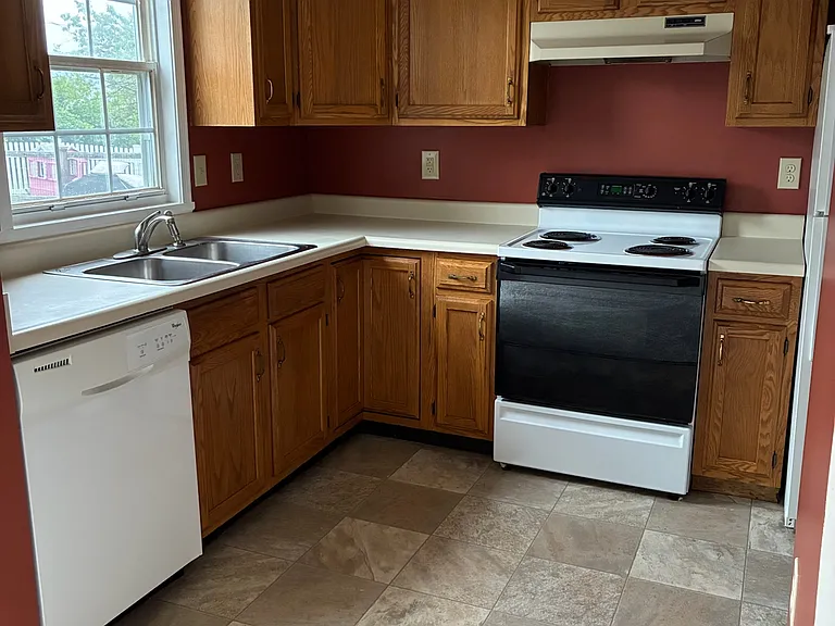 1537 Violet Dr — Photo 5