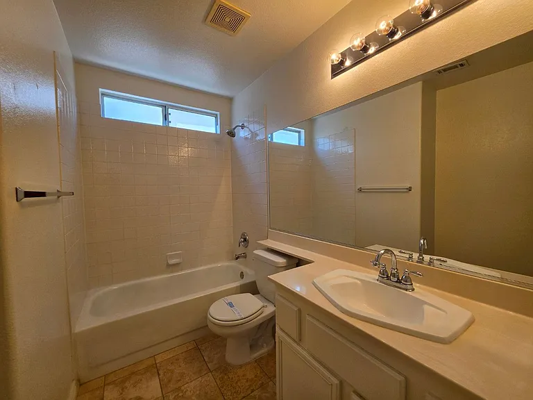 1641 Eagle Peak Way — Photo 15