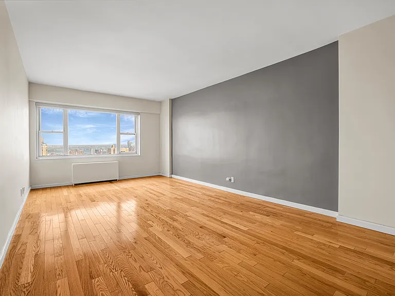 60 E 8th St #28D — Photo 4
