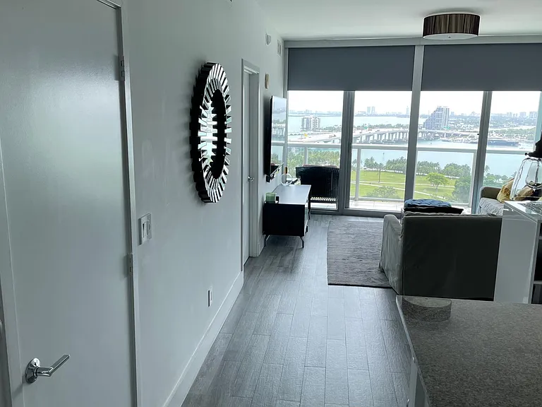 888 Biscayne Blvd #1810 — Photo 6