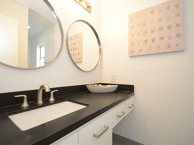 5524 Beverlyhill St #2 — Photo 24