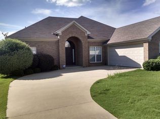 2016 Chancellor Ridge Rd, Prattville, AL 36066