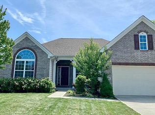 6111 Pelican Ln, Columbus, IN