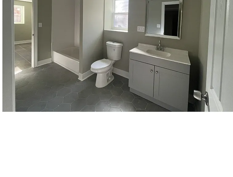 6448 S Saint Lawrence Ave #1 — Photo 9