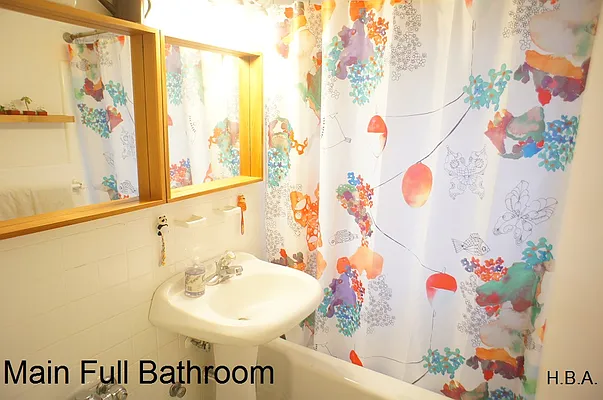 Sold by Kaled Management Corp | media 32