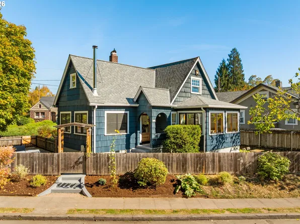 3860 N Melrose Dr, Portland, OR 97227