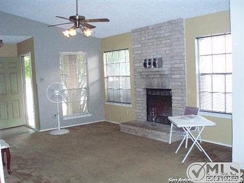 3rd image of 4426 Knollvalley