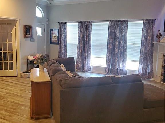 5th image of 4931 Lennox Blvd