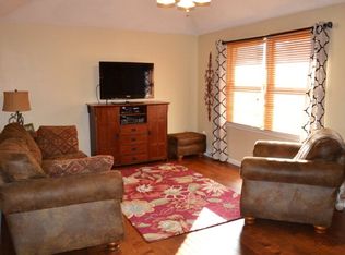 1826 Sun Valley Dr, Jefferson City, MO 65109